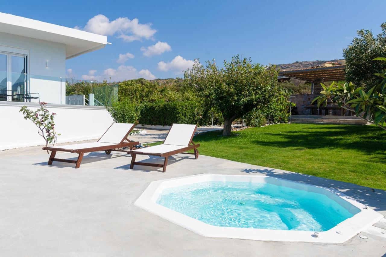 Queen'S Gem Luxury Villa - Heated Jacuzzi & Pool Herszonisszosz Kültér fotó