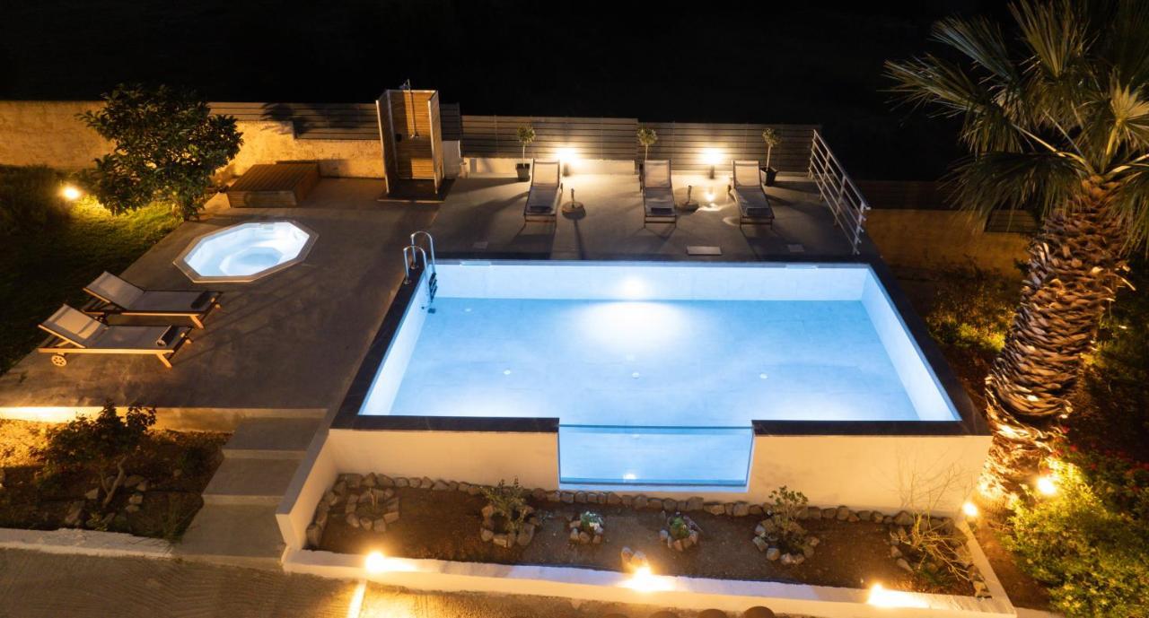 Queen'S Gem Luxury Villa - Heated Jacuzzi & Pool Herszonisszosz Kültér fotó