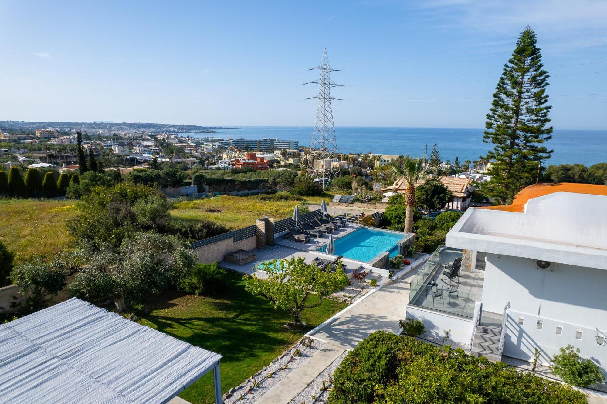 Queen'S Gem Luxury Villa - Heated Jacuzzi & Pool Herszonisszosz Kültér fotó
