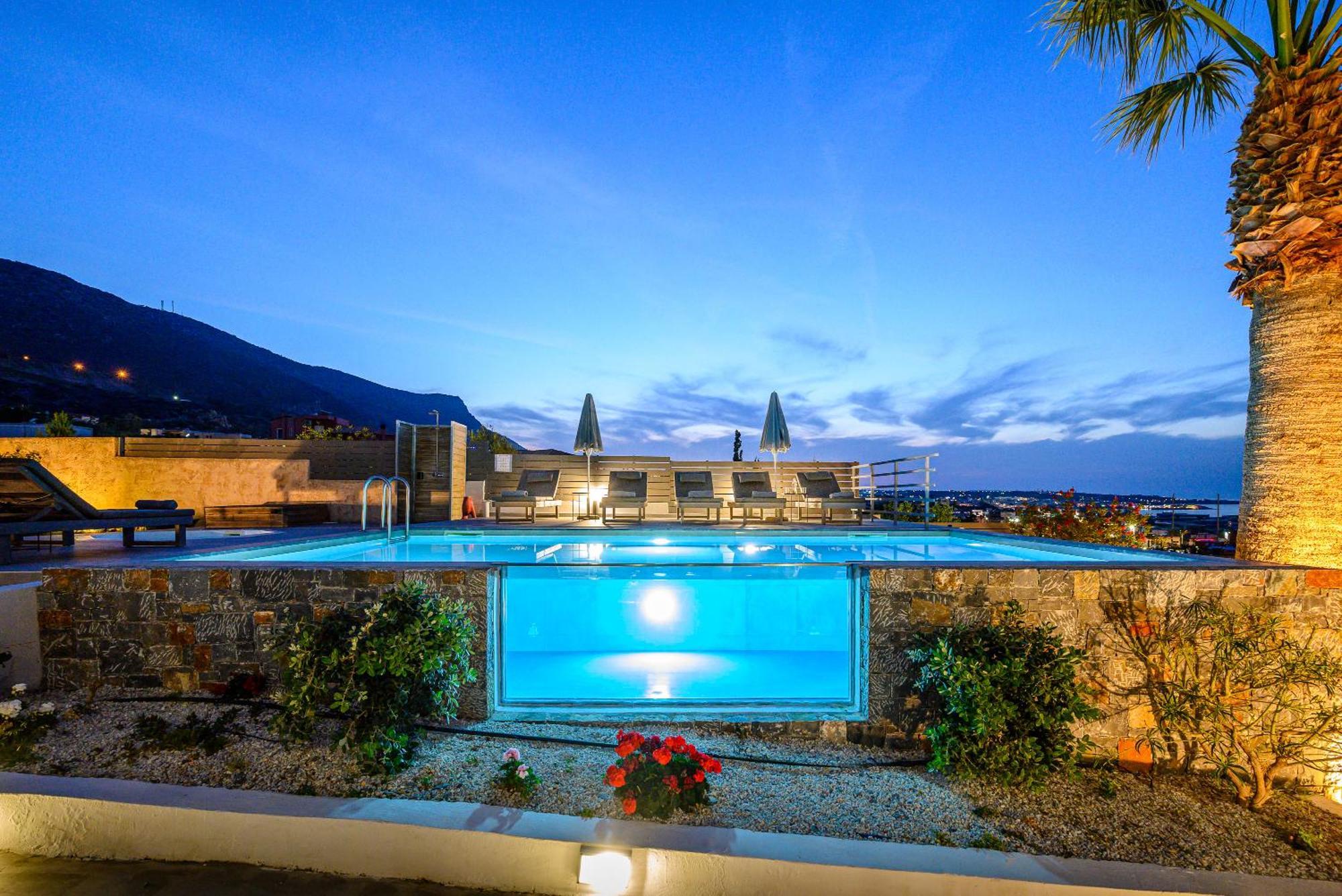 Queen'S Gem Luxury Villa - Heated Jacuzzi & Pool Herszonisszosz Kültér fotó
